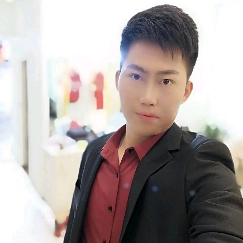 贵州兴义富民路92号整个水生活服务站小甄