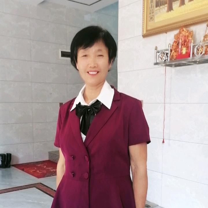 只英  57年