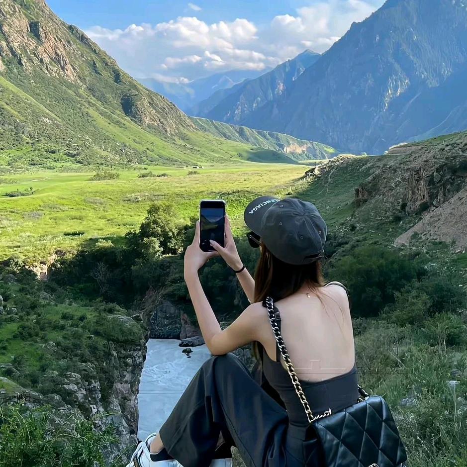 巩义爱狼说星月店～晓霞