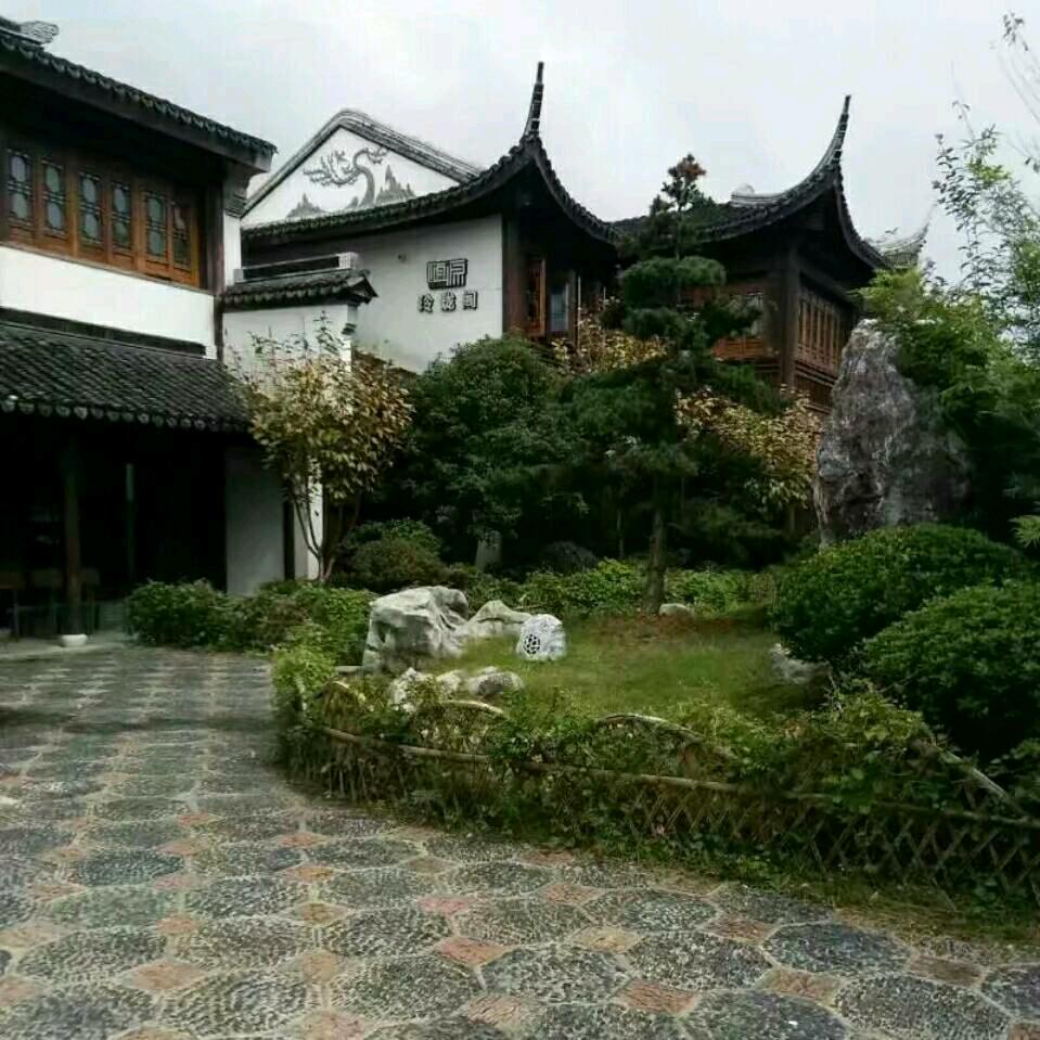 春暖花开，绽放未来