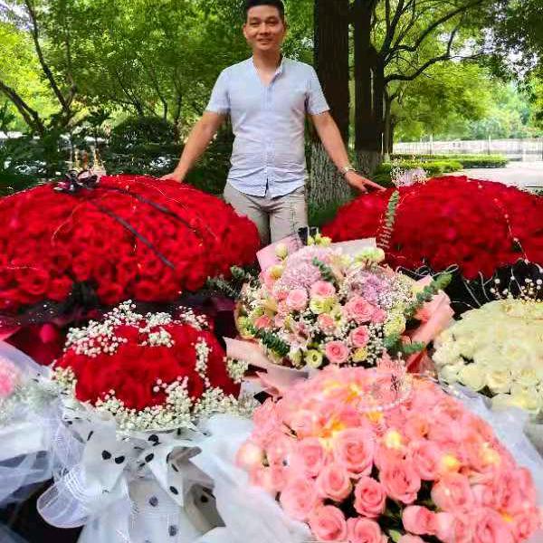 衡阳市卖鲜花的小哥哥