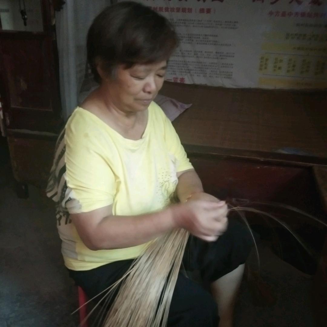 田花，谢谢大家，我不会打字，请大家原谅
