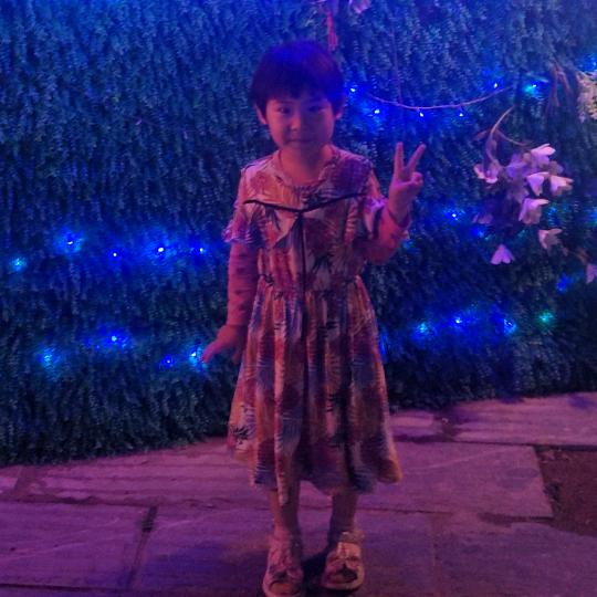 快乐的小公主。