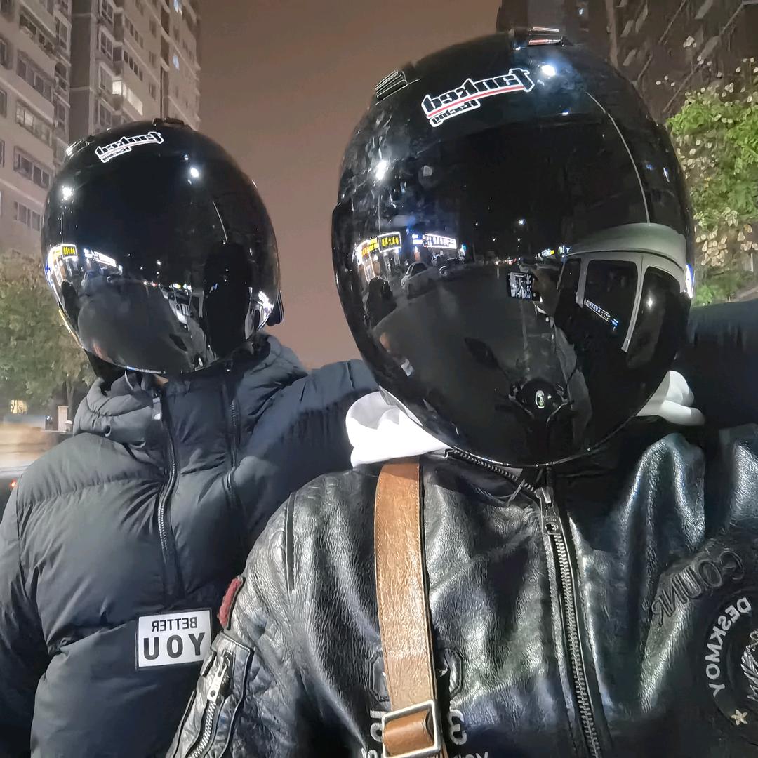 半面僧佛.半面魔