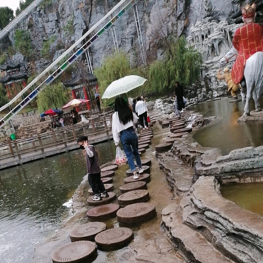 一个人,.