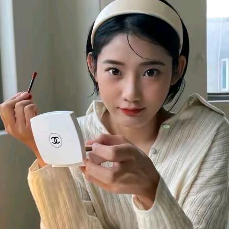 小七。