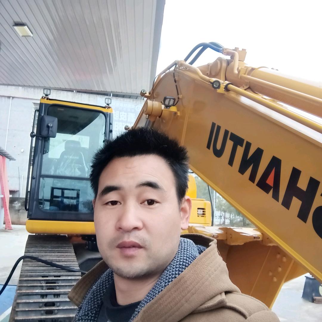 西厢挖机哥