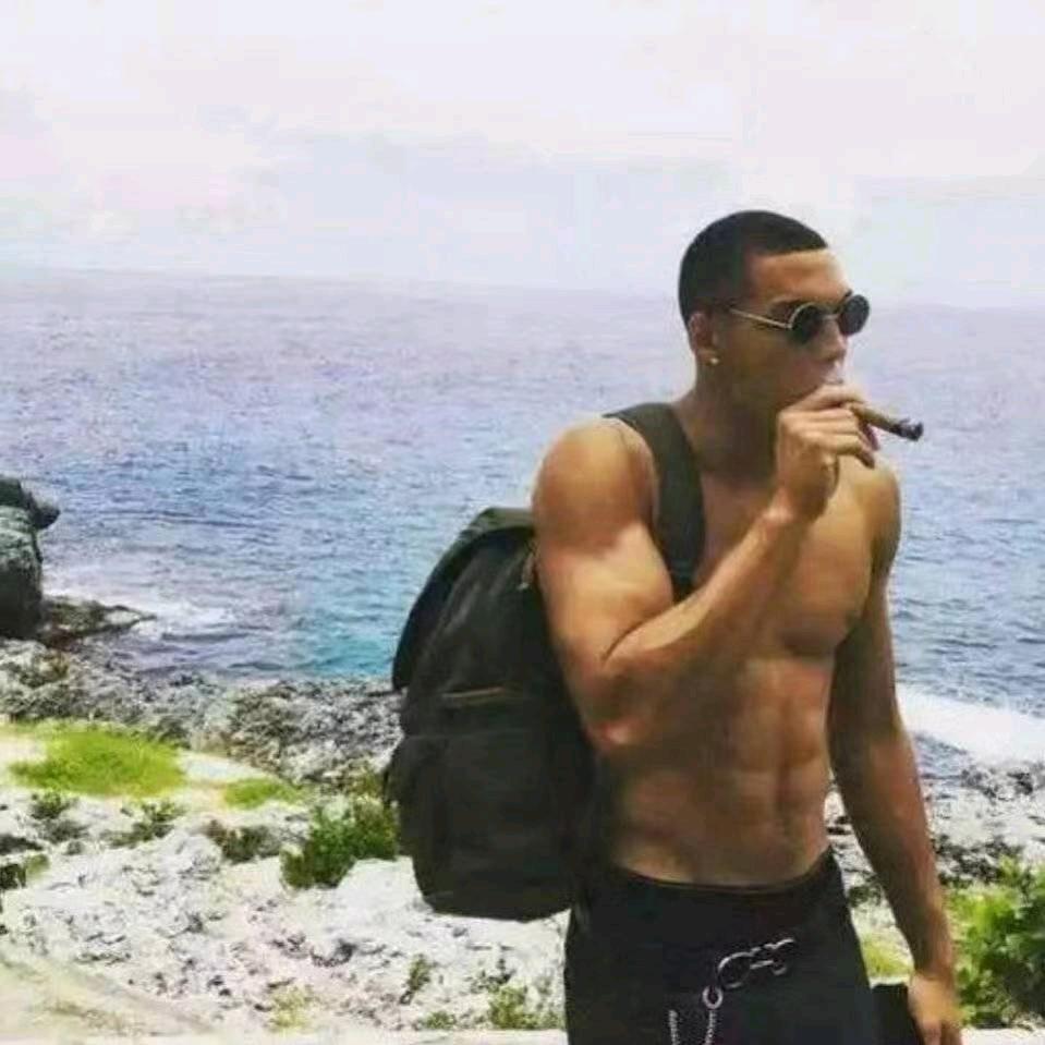 微笑的你