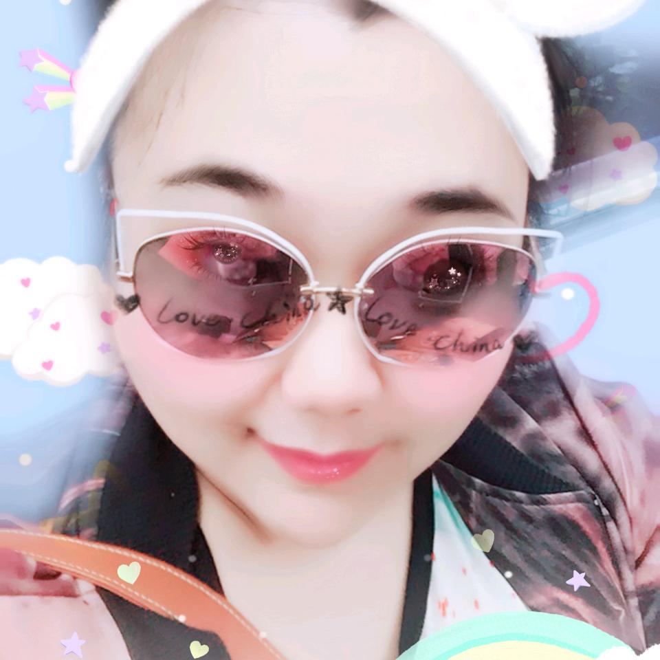 小熊🐻爱彼