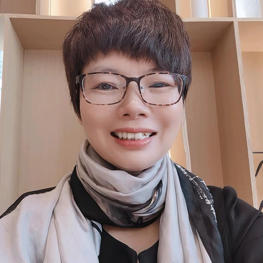 英英姐