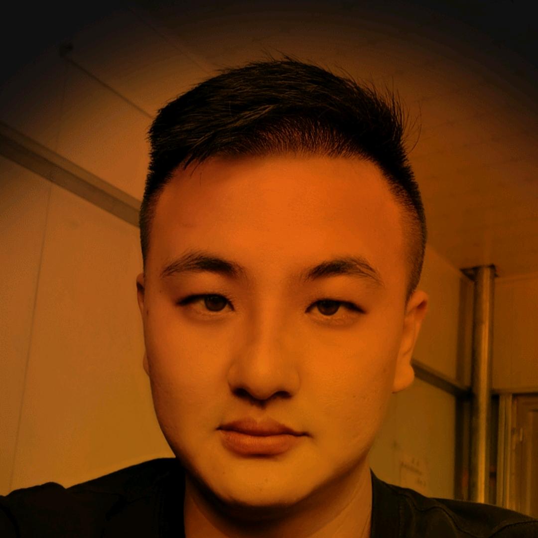 东