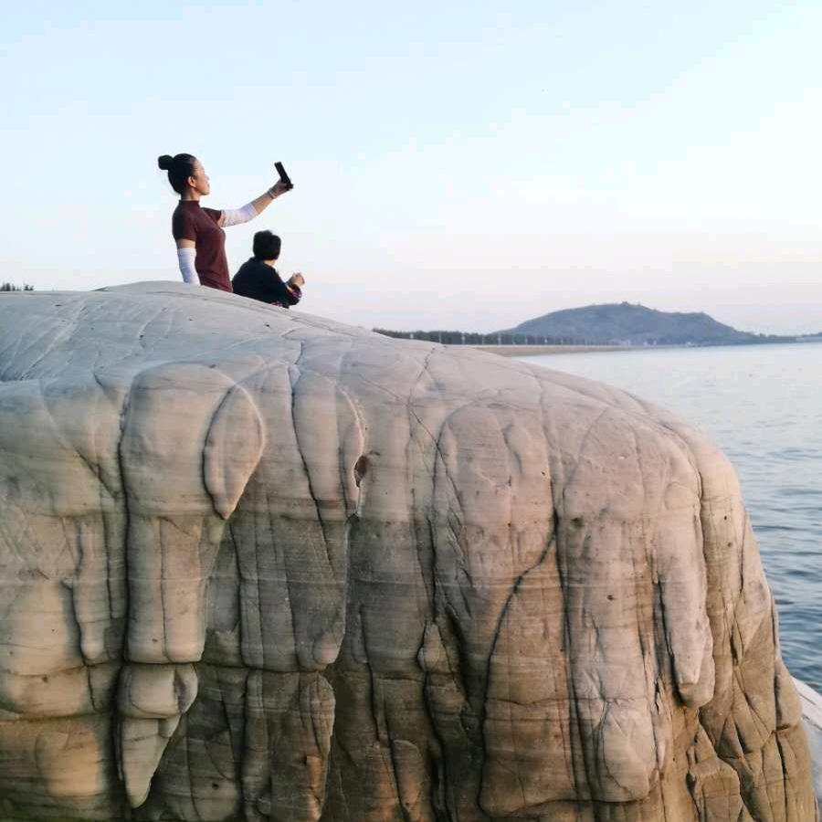 赵戈商业街美华服装店