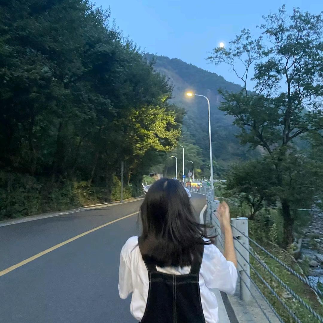 嗯呐😻