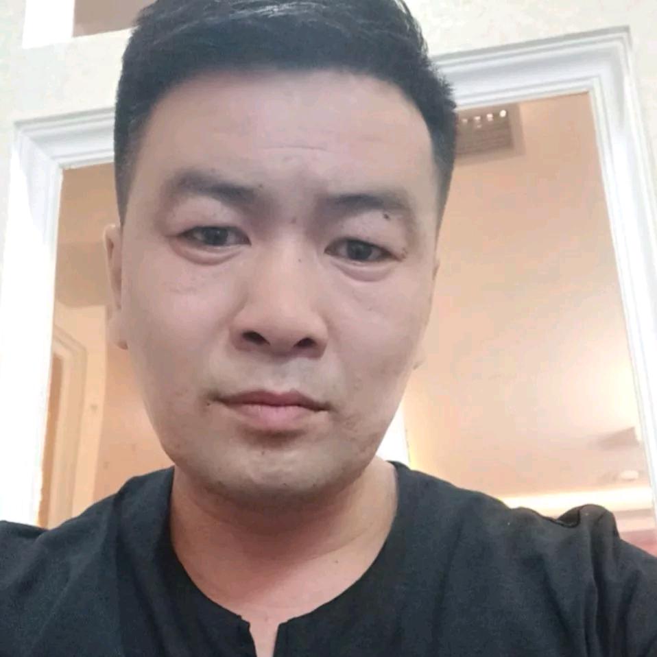 草原雄鹰
