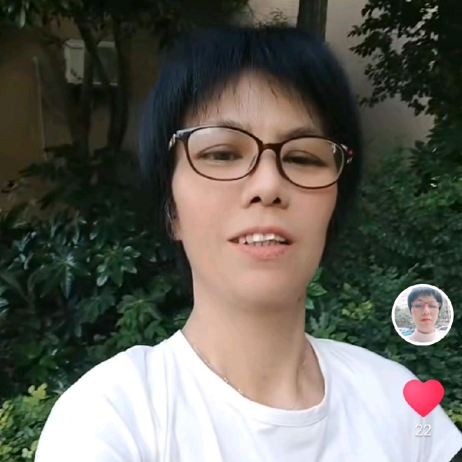 英英，首播晚上9点10分