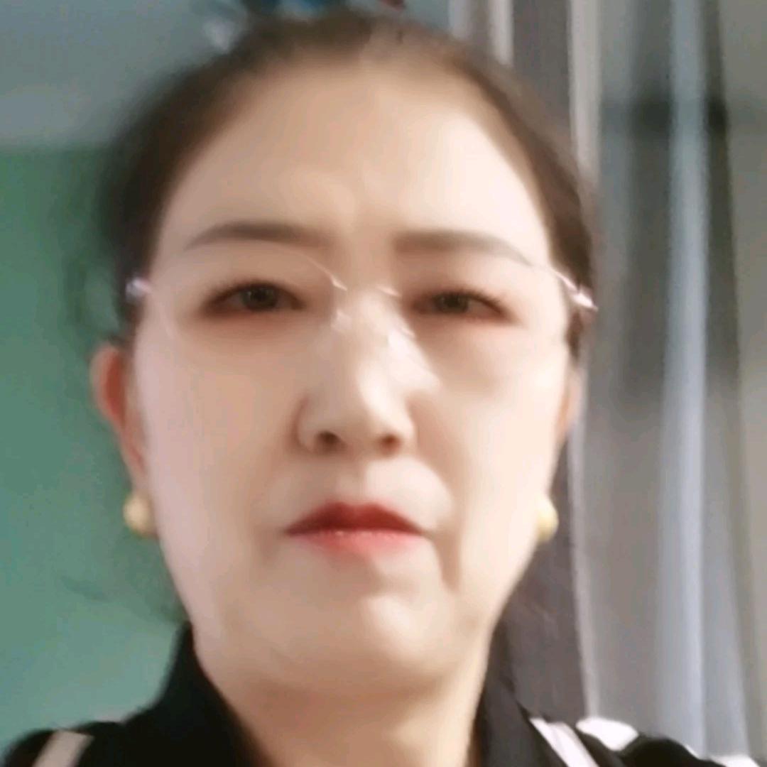 英子