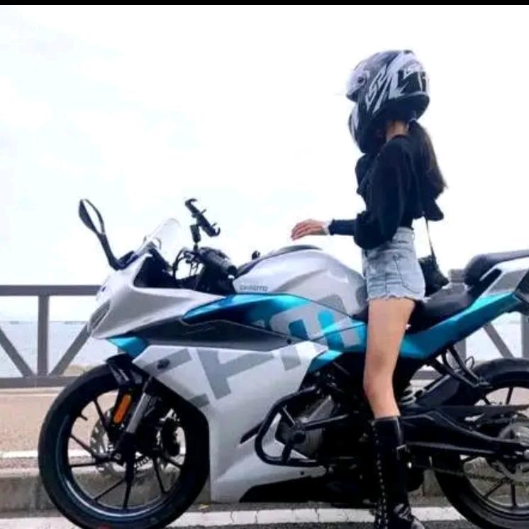 云耀摩托车贴店