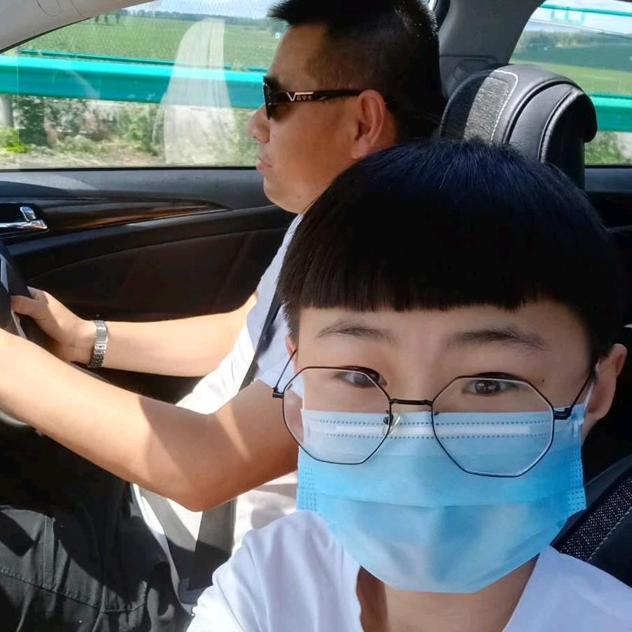 讷河市邱凤龙麻辣烫现压冷面店