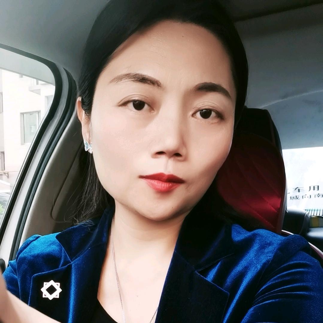 西安侯姐（车品位汽车贴膜车衣脚垫）