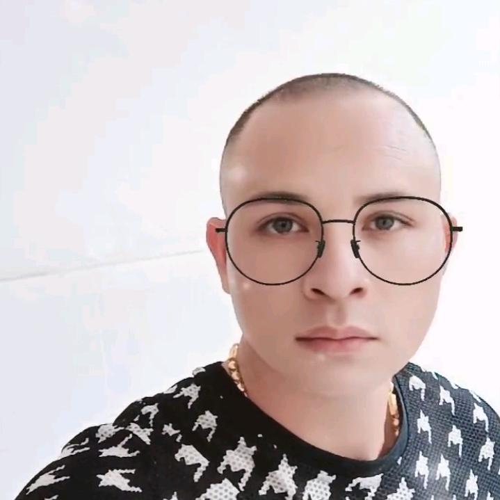 輝仔