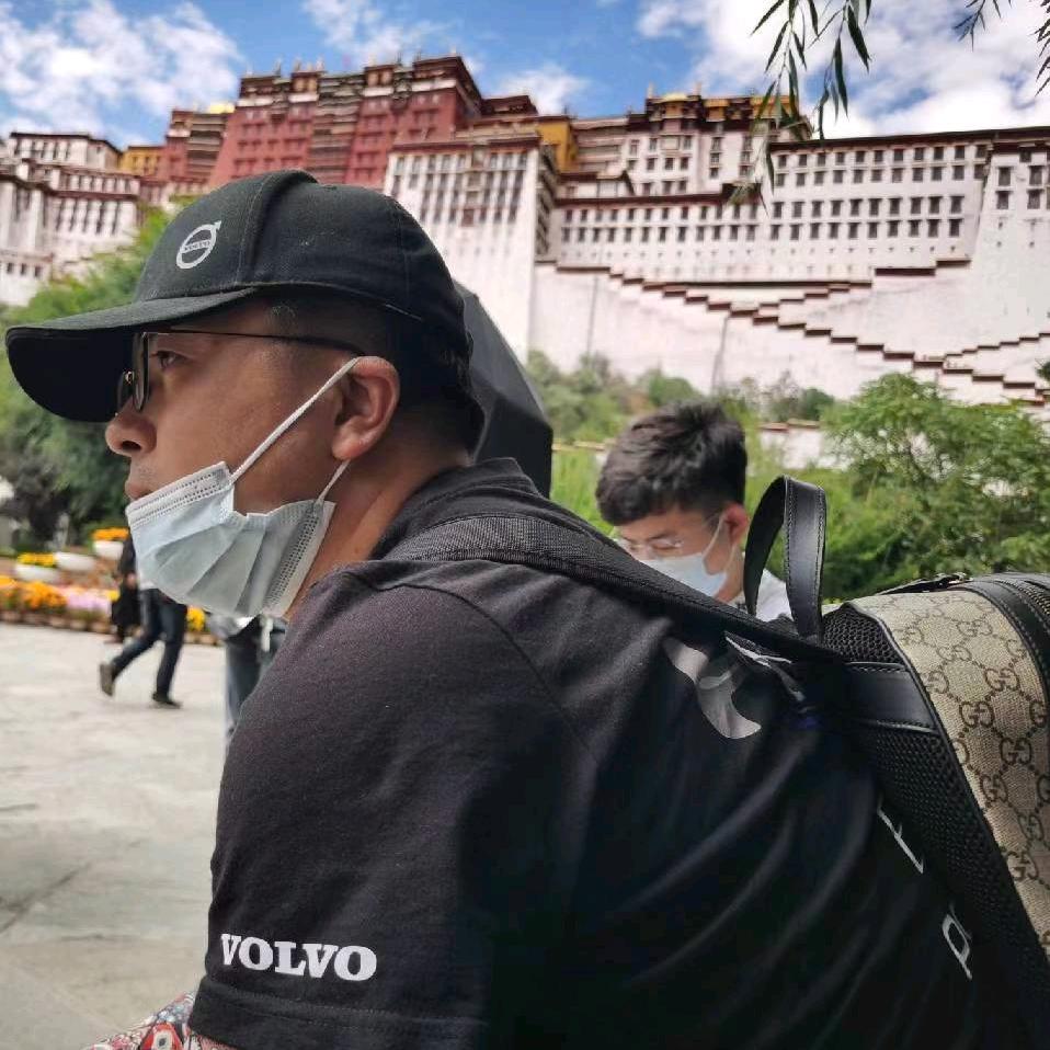 龙沃中古·斯堪的纳维亚改装局