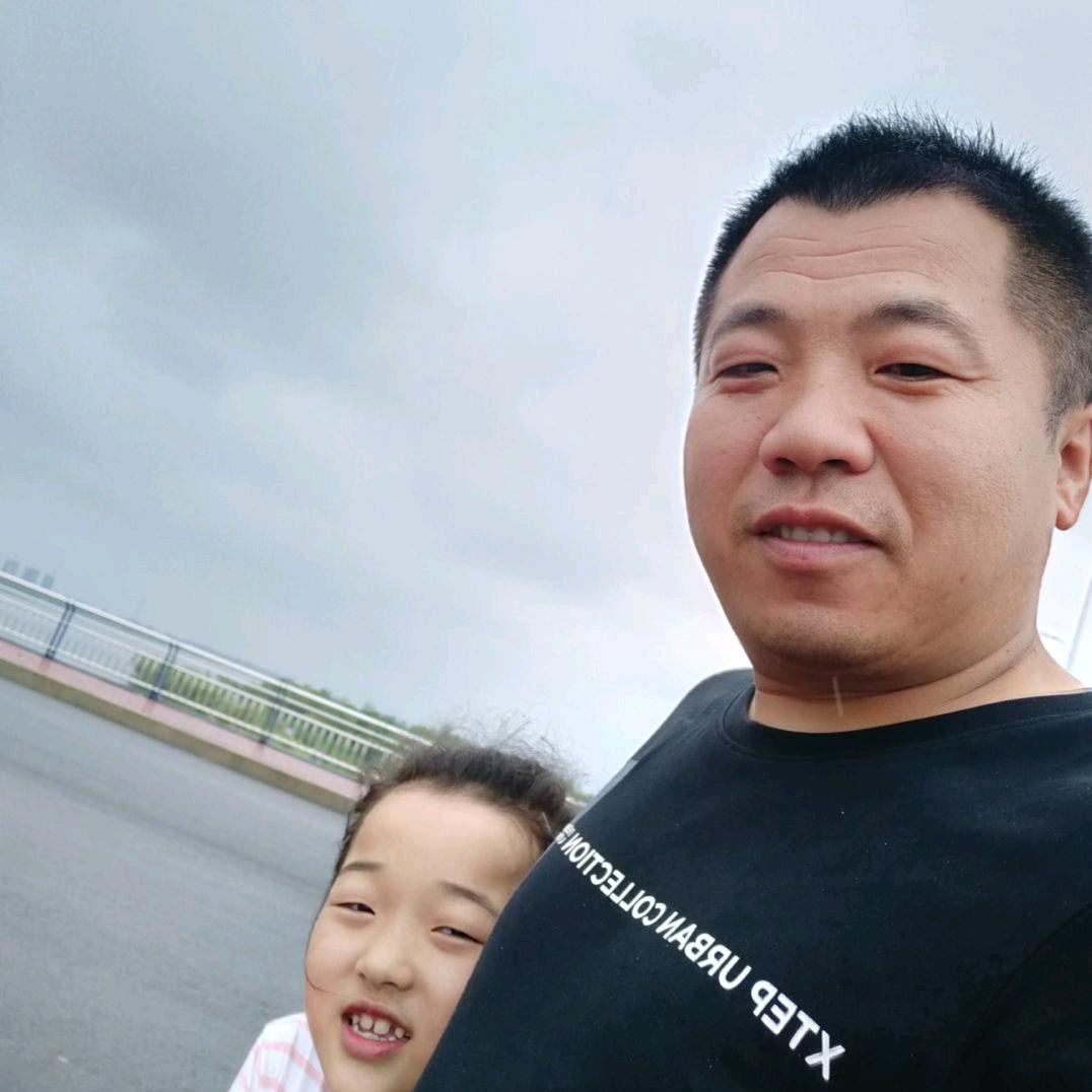 曹理想1+1休闲食品