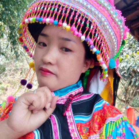 傈僳小花姐