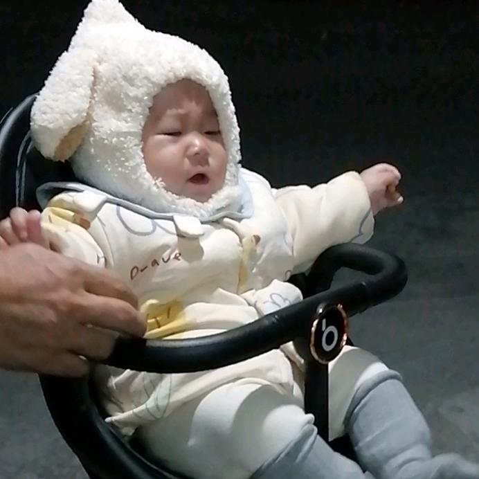 银银