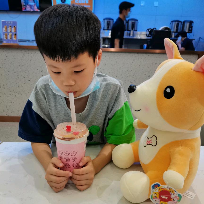 下雨天的小雨哦