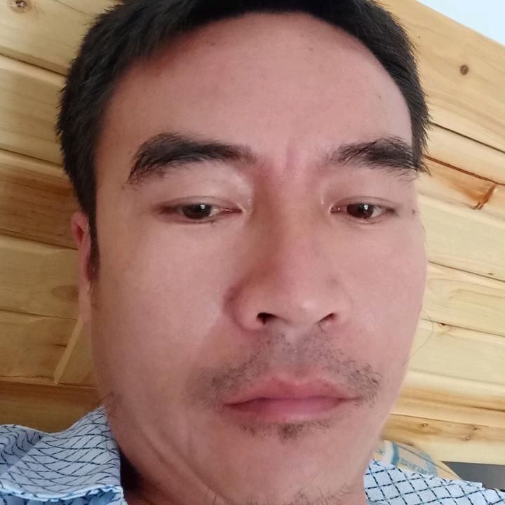 云南何老表在越南