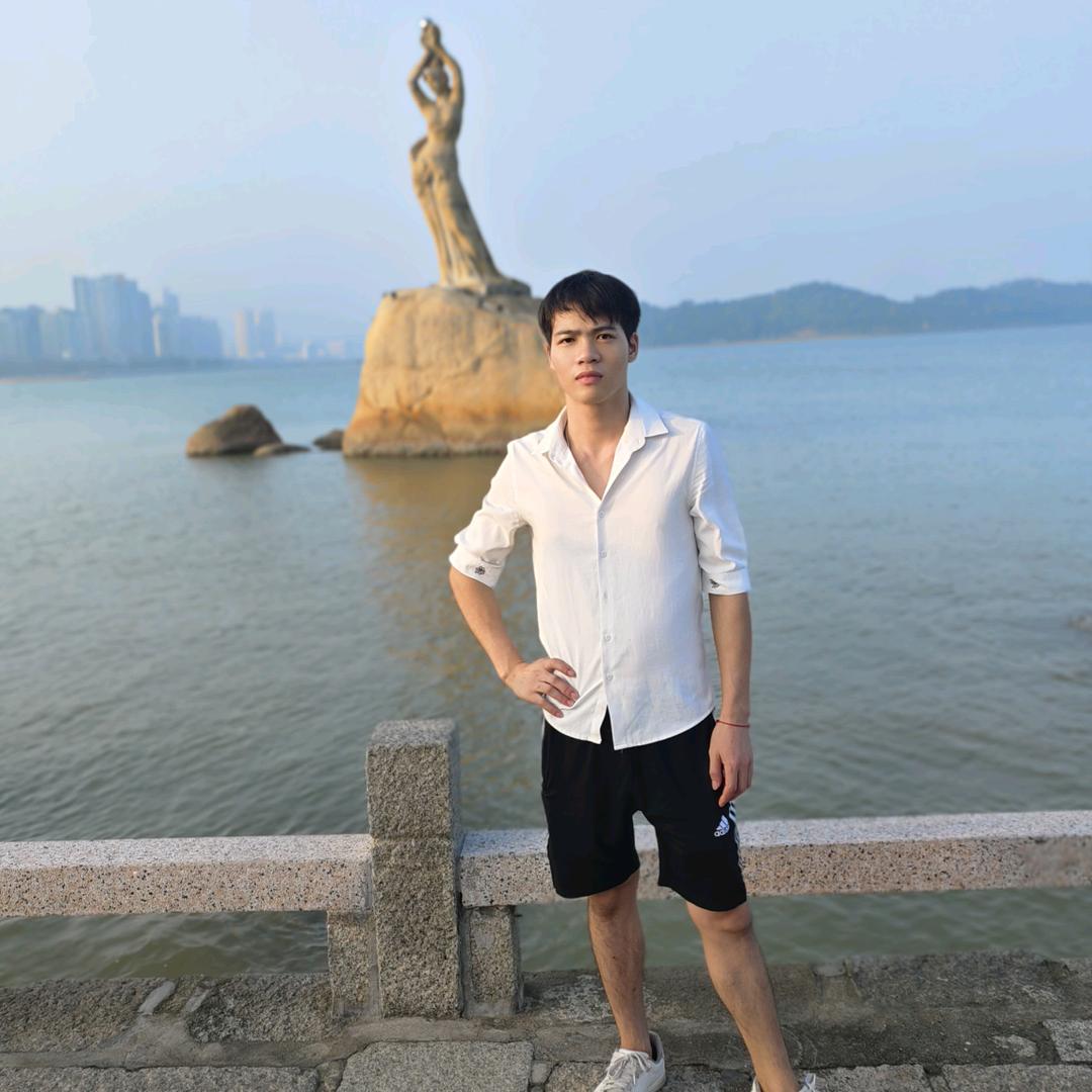 有泡七彩椒，泡野山椒，木瓜丝，香蒜头批发