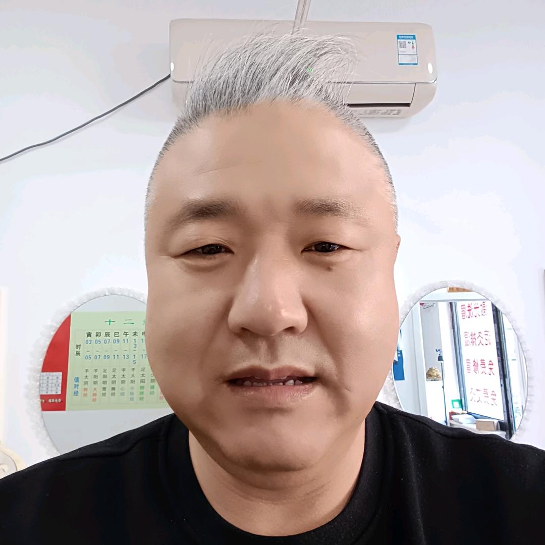伍教主