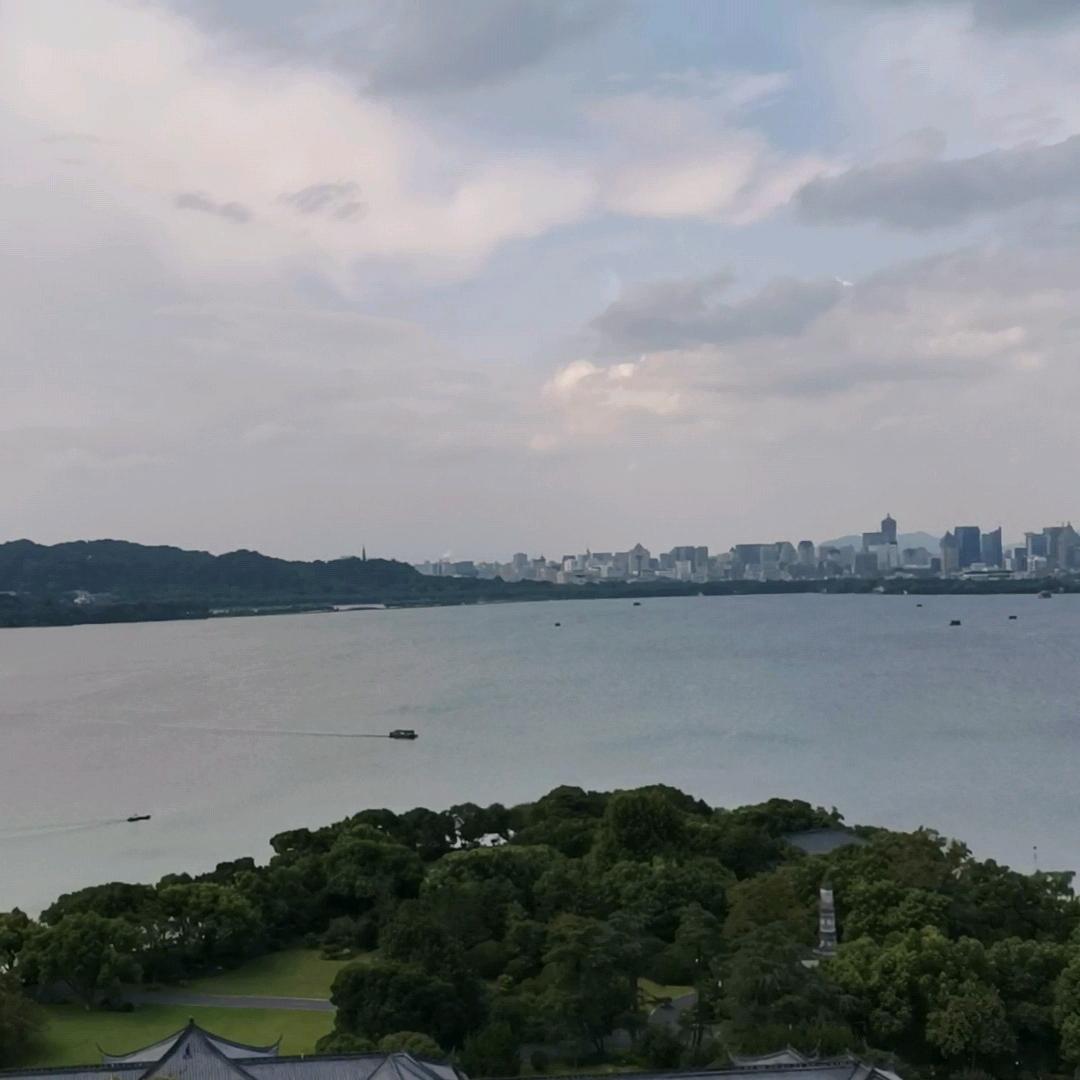 孩儿她爹