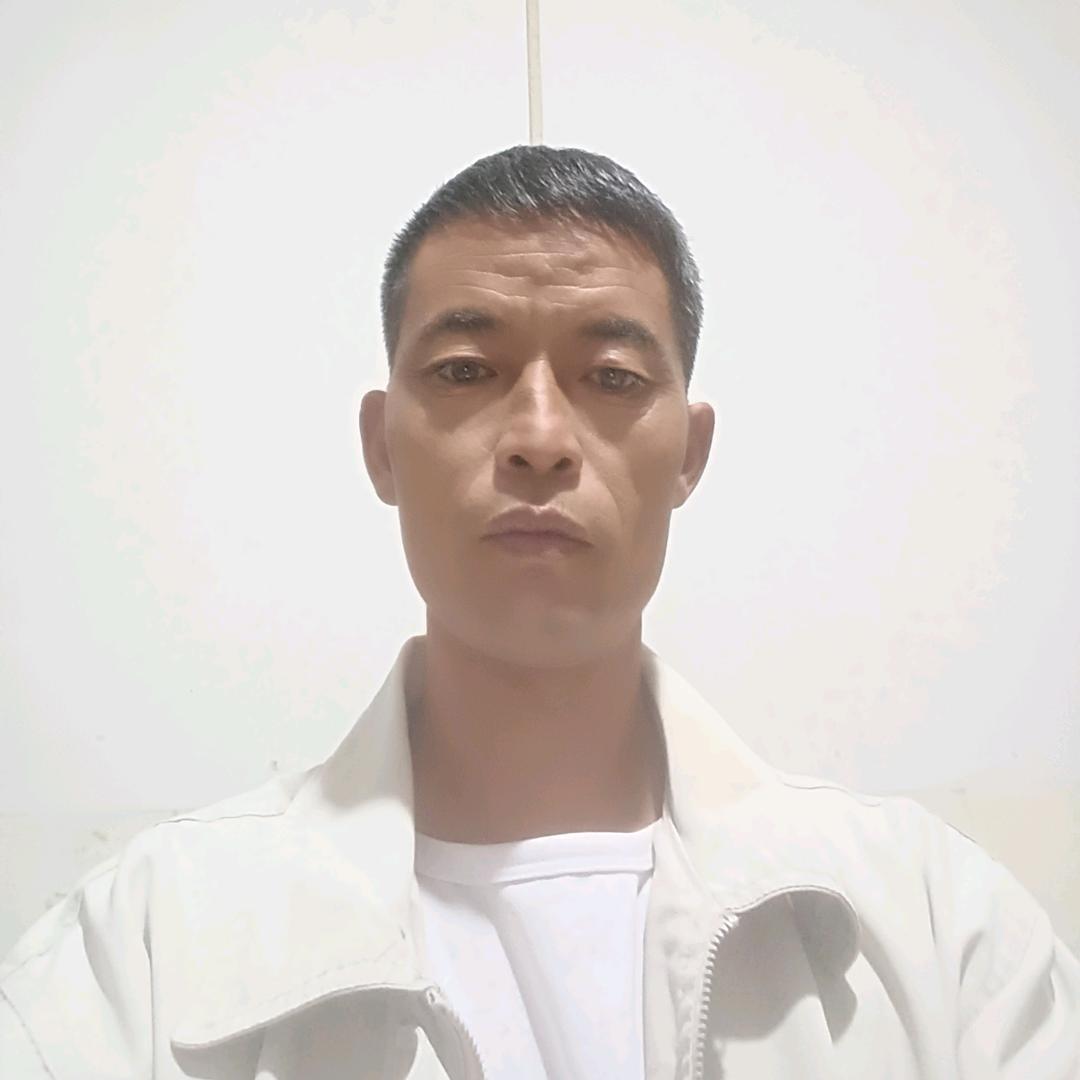 颜家武，有喜欢交朋友的欢迎一起来了解兰花