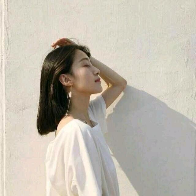 YIYi乙