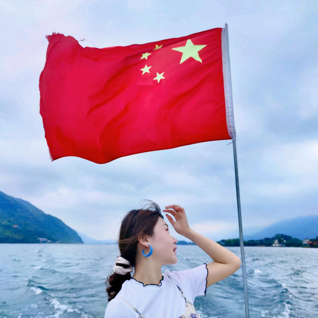 何哇塞