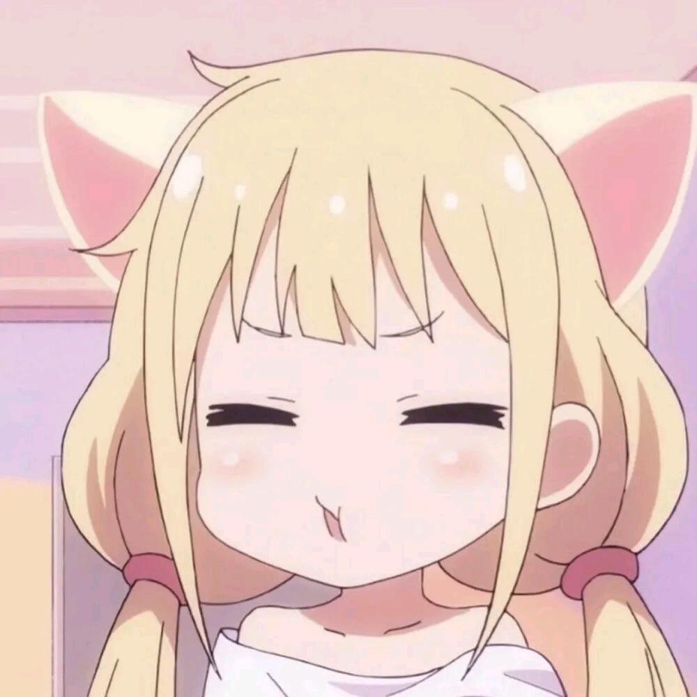 江畔初见月