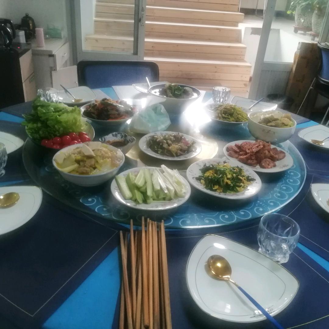 酸菜妹