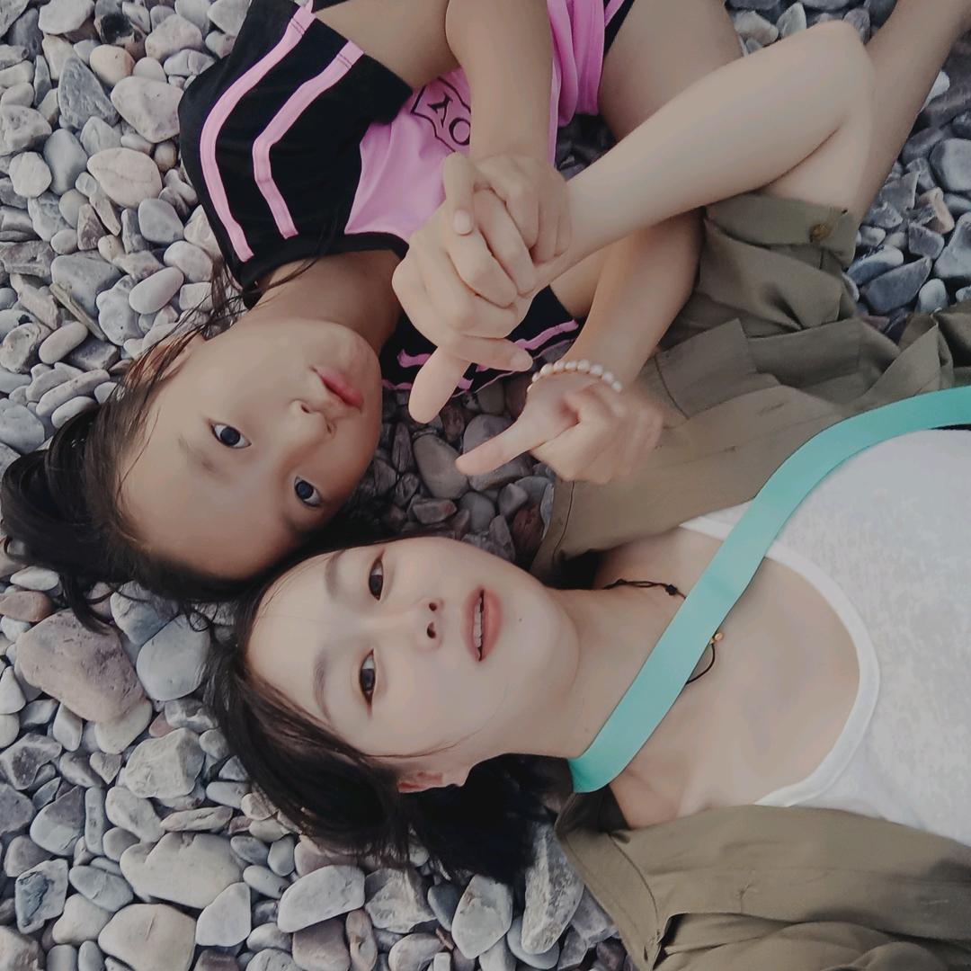 娇娇  @众杰白茬餐桌