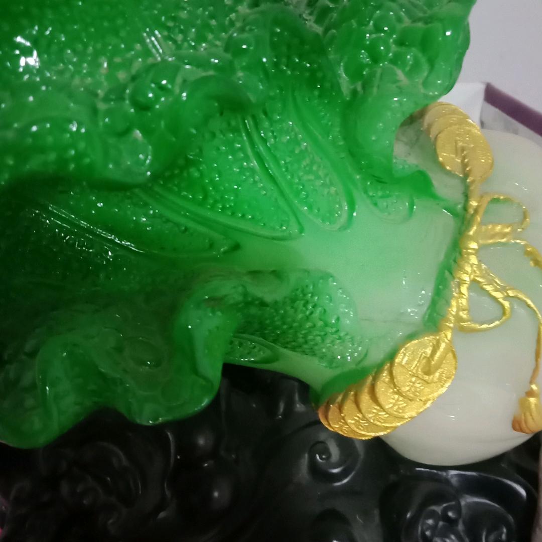 绿水伴青山
