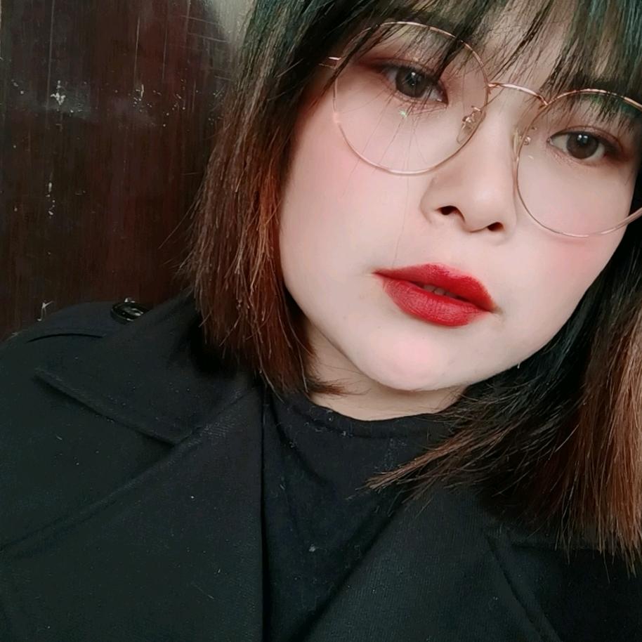 娜娜吖头像