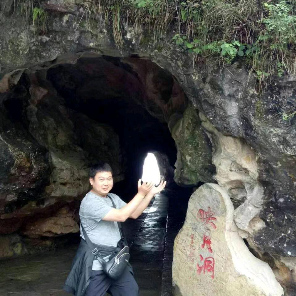 蓝天云@