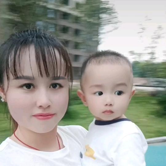 容姑娘