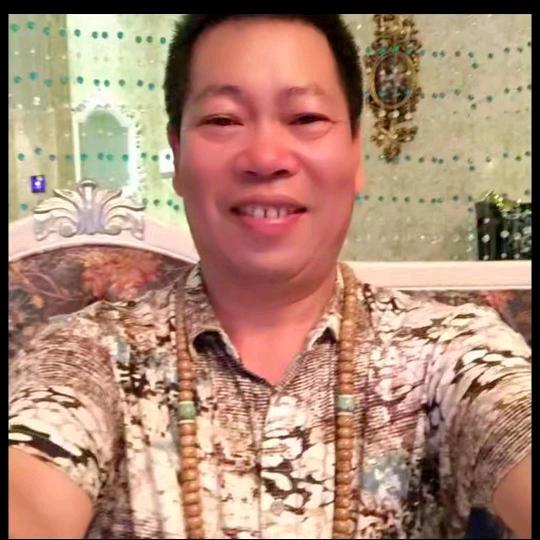 徐老大，爱钓鱼
