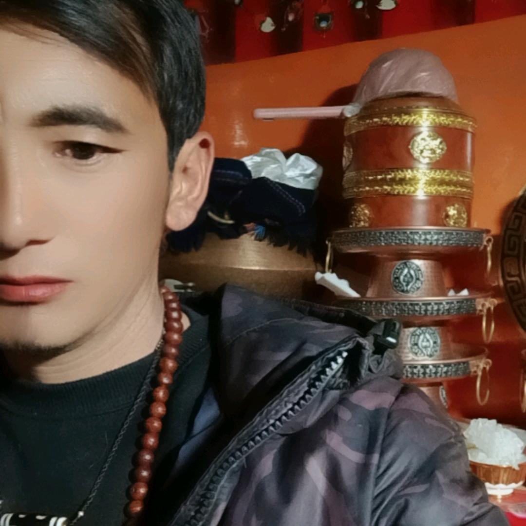 西藏男孩