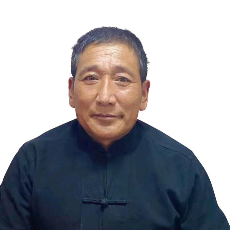 棋盘山上陈道友
