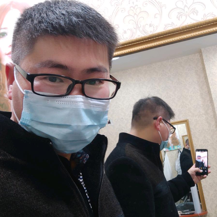 小宝爱唱歌