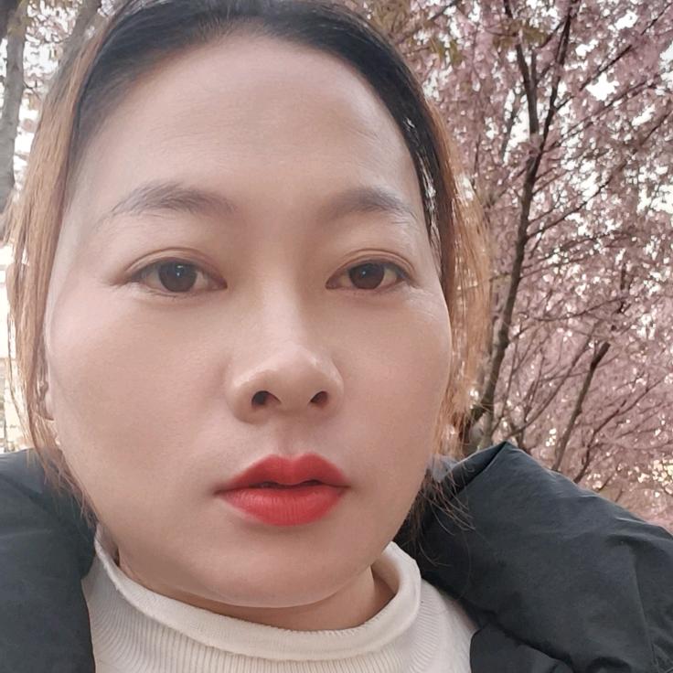 泓鑫房产代燕