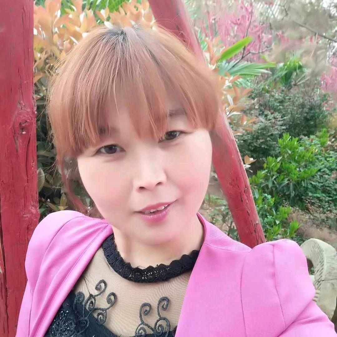 何家三小姐