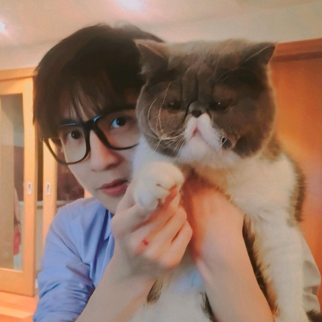 AAA批发帅哥的吴老板